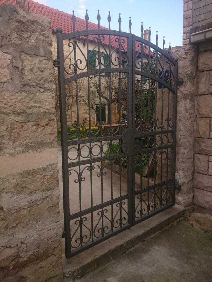 Apartman Postira Rot Kültér fotó