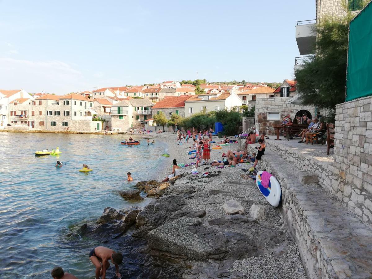 Apartman Postira Rot Kültér fotó